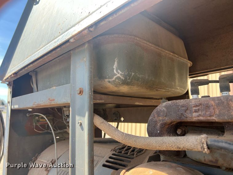 image for item EL5731 Lincoln SA-200 F-163 welder