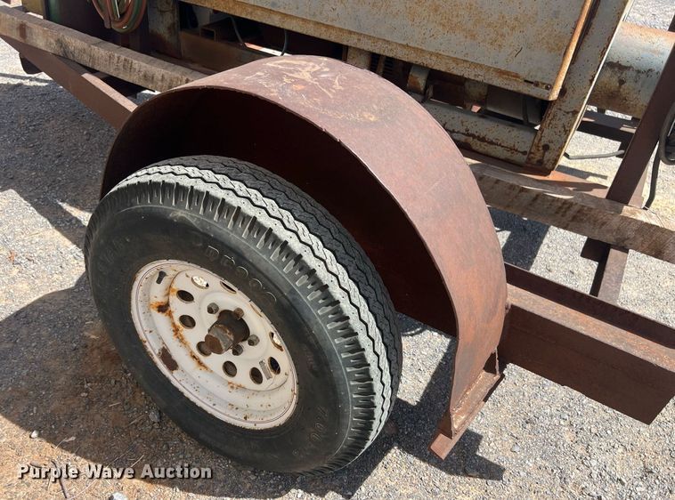 image for item EL5731 Lincoln SA-200 F-163 welder