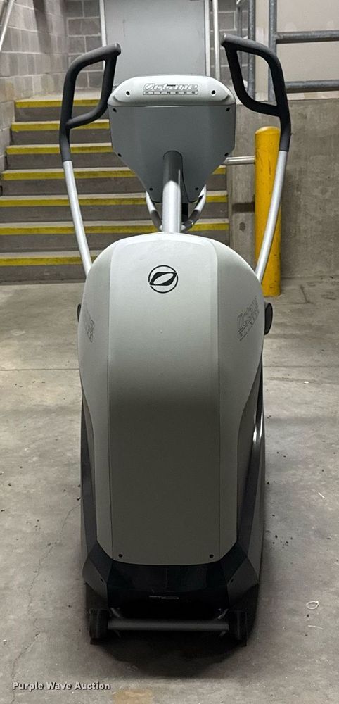 image for item EM3501 Octane Fitness XT3700 elliptical