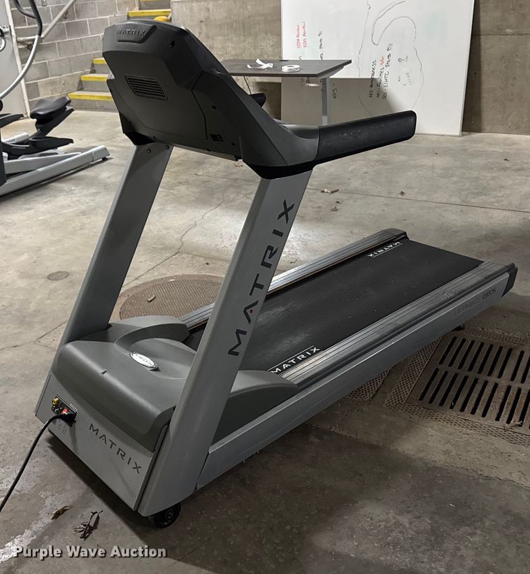 image for item EM3504 Matrix T3X treadmill