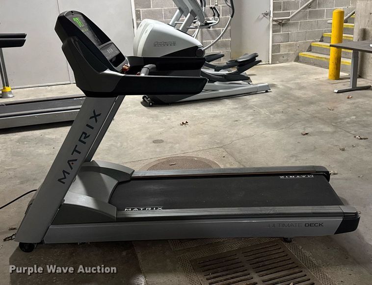 image for item EM3504 Matrix T3X treadmill