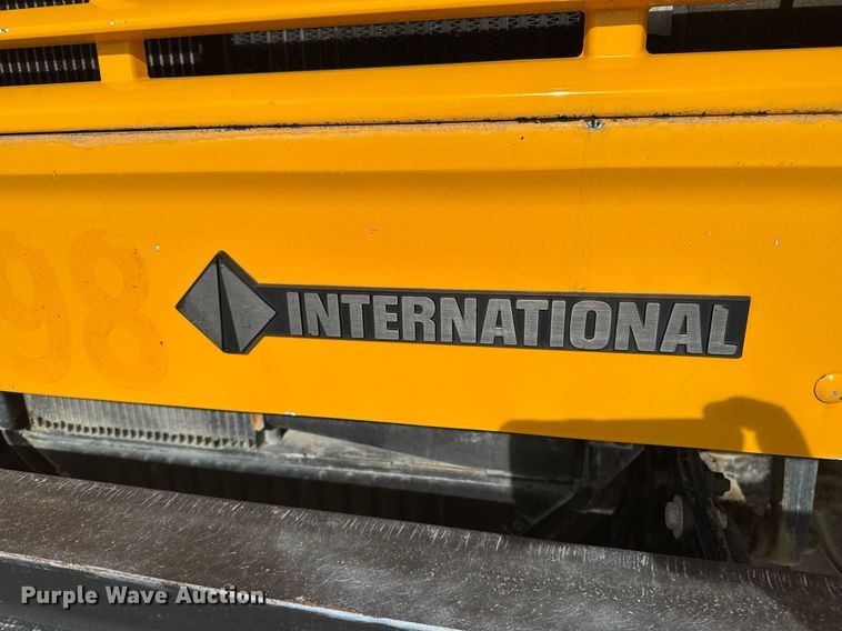 image for item EM3605 1998 International 4700 crane truck