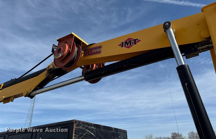 image for item EM3605 1998 International 4700 crane truck