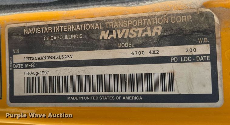 image for item EM3605 1998 International 4700 crane truck