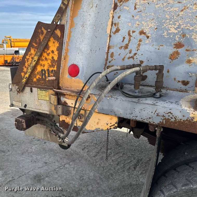 image for item EM3606 2000 GMC C8500 dump truck