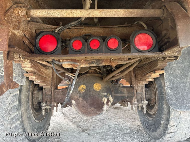 image for item EM3606 2000 GMC C8500 dump truck