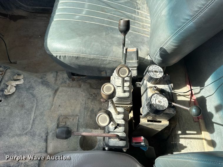 image for item EM3606 2000 GMC C8500 dump truck