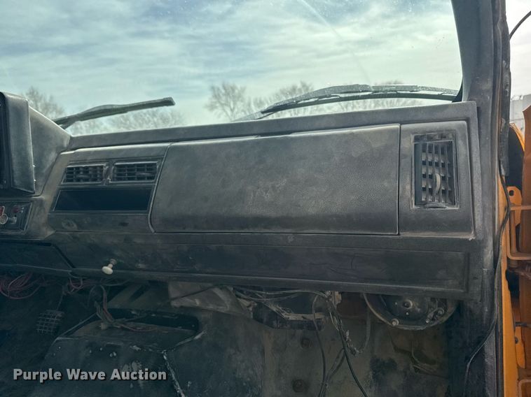 image for item EM3606 2000 GMC C8500 dump truck