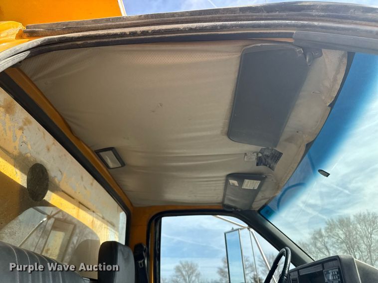 image for item EM3606 2000 GMC C8500 dump truck