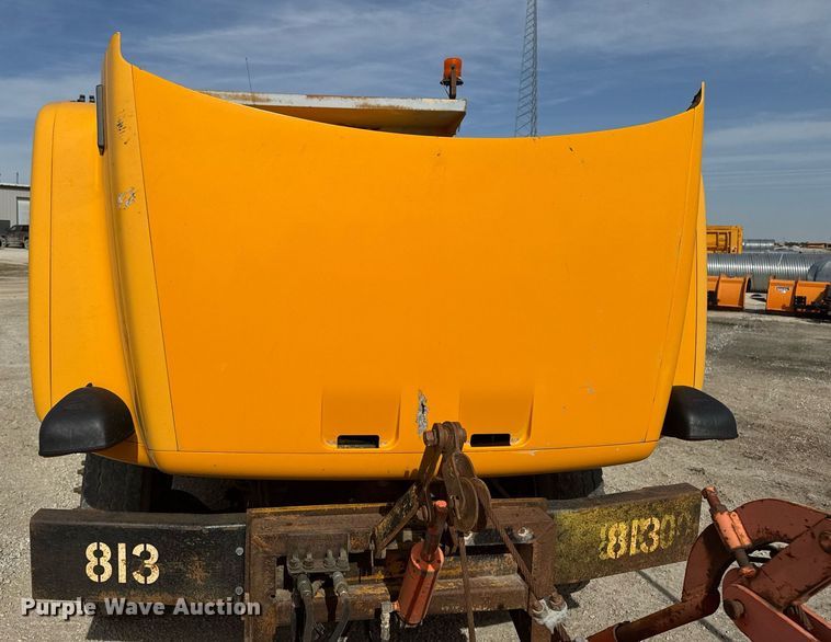image for item EM3606 2000 GMC C8500 dump truck