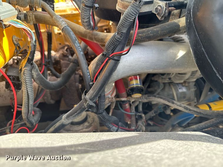 image for item EM3606 2000 GMC C8500 dump truck