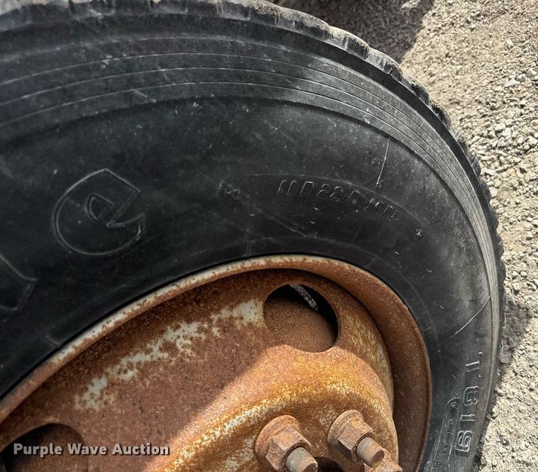 image for item EM3606 2000 GMC C8500 dump truck