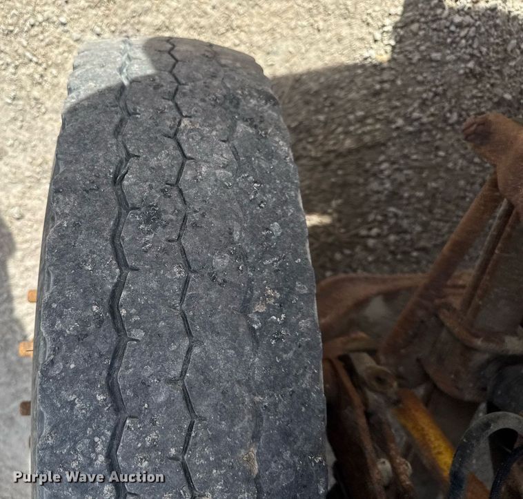 image for item EM3606 2000 GMC C8500 dump truck