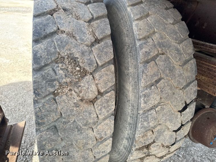 image for item EM3606 2000 GMC C8500 dump truck