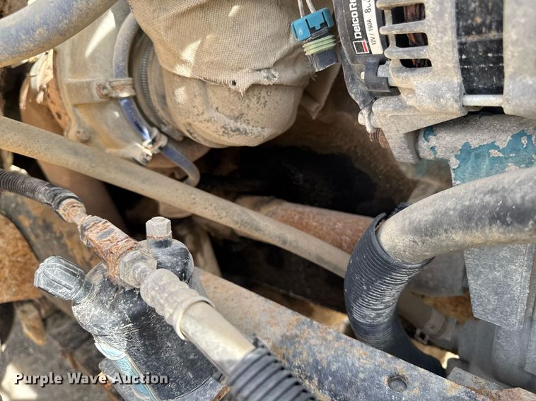 image for item EM3607 2001 International 4900 dump truck