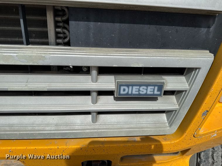 image for item EM3608 1992 Ford F800 crane truck