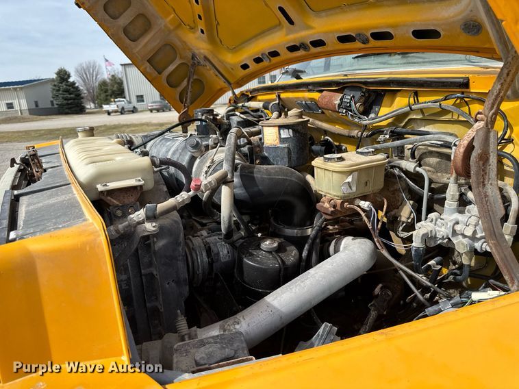 image for item EM3608 1992 Ford F800 crane truck