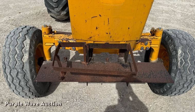 image for item EM3610 1989 John Deere 2755 tractor