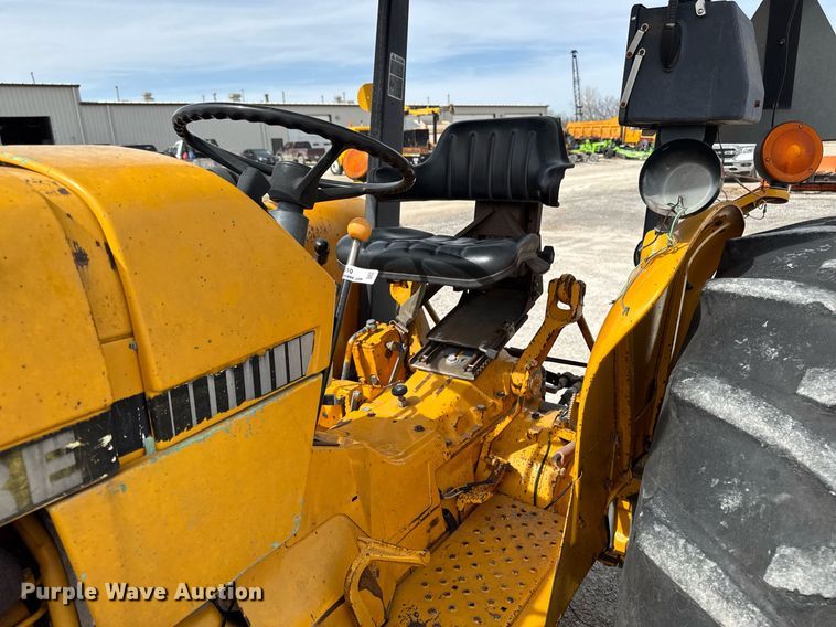 image for item EM3610 1989 John Deere 2755 tractor