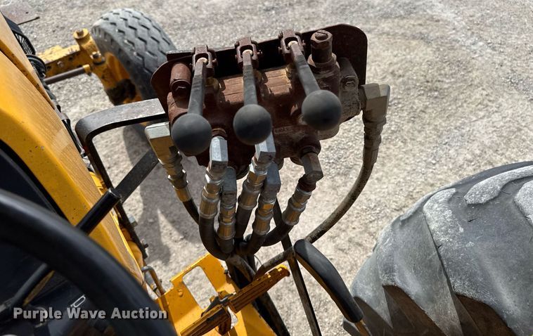 image for item EM3610 1989 John Deere 2755 tractor