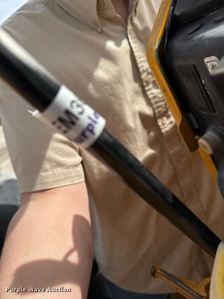 image for item EM3610 1989 John Deere 2755 tractor