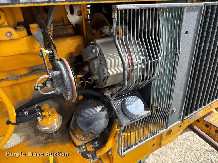 image for item EM3610 1989 John Deere 2755 tractor