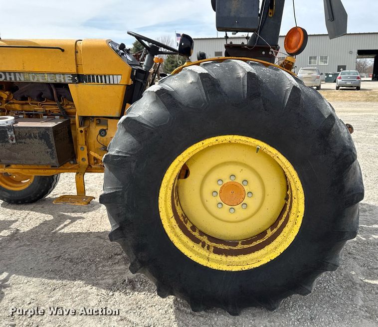 image for item EM3610 1989 John Deere 2755 tractor