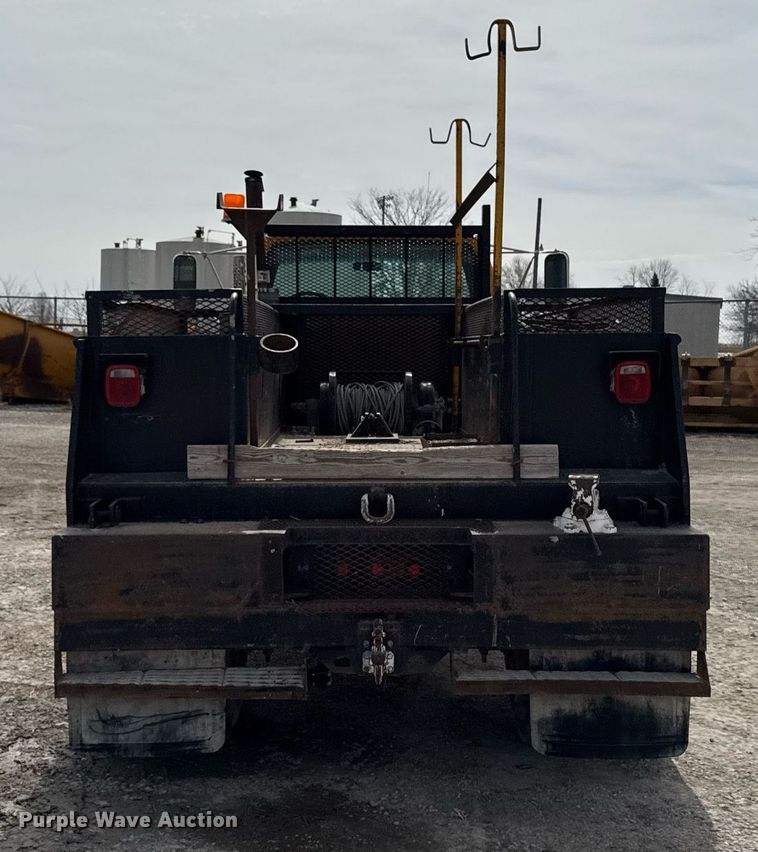 image for item EM3611 1997 GMC C7500 utility / service truck