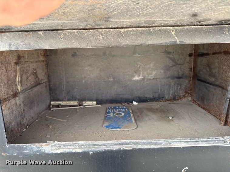 image for item EM3611 1997 GMC C7500 utility / service truck