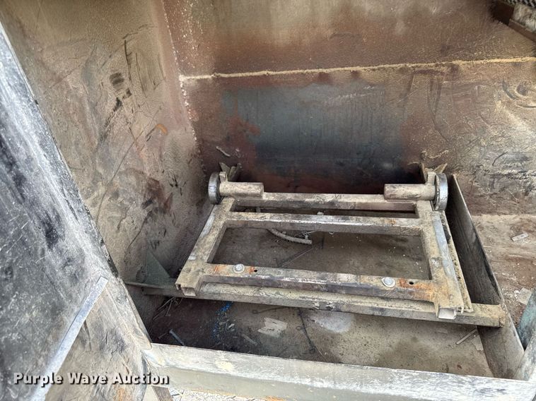 image for item EM3611 1997 GMC C7500 utility / service truck