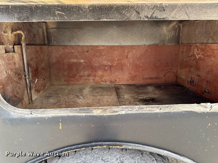 image for item EM3611 1997 GMC C7500 utility / service truck