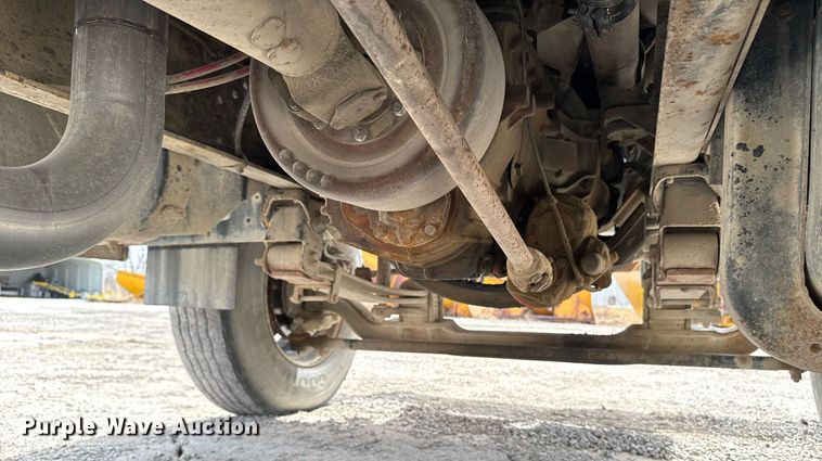 image for item EM3611 1997 GMC C7500 utility / service truck