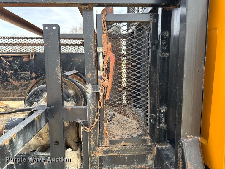 image for item EM3611 1997 GMC C7500 utility / service truck