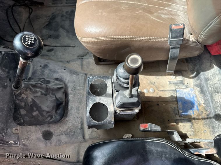 image for item EM3611 1997 GMC C7500 utility / service truck