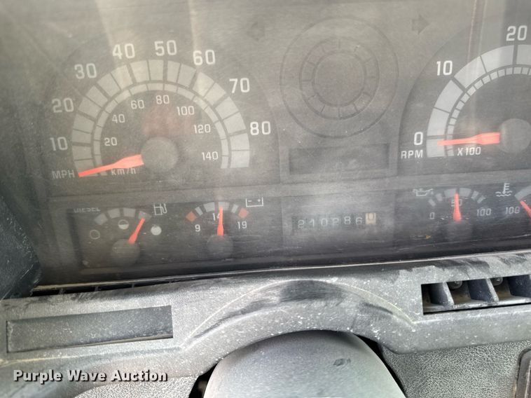 image for item EM3611 1997 GMC C7500 utility / service truck