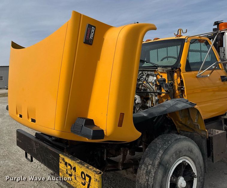 image for item EM3611 1997 GMC C7500 utility / service truck