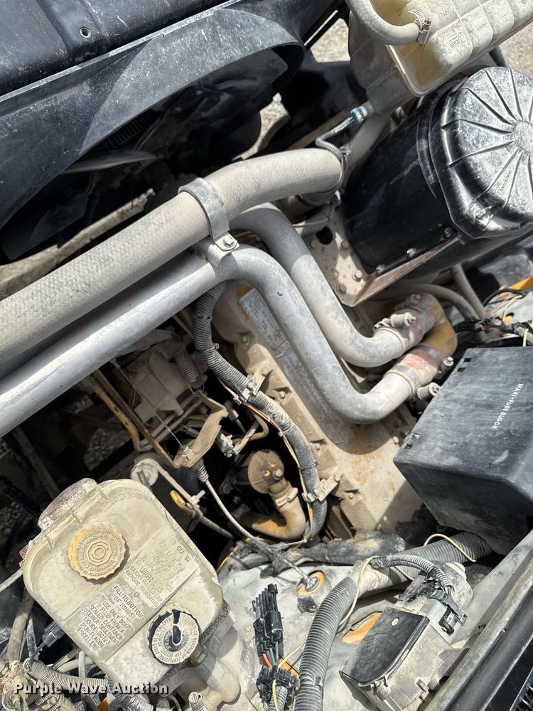 image for item EM3611 1997 GMC C7500 utility / service truck