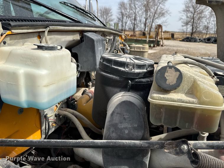 image for item EM3611 1997 GMC C7500 utility / service truck