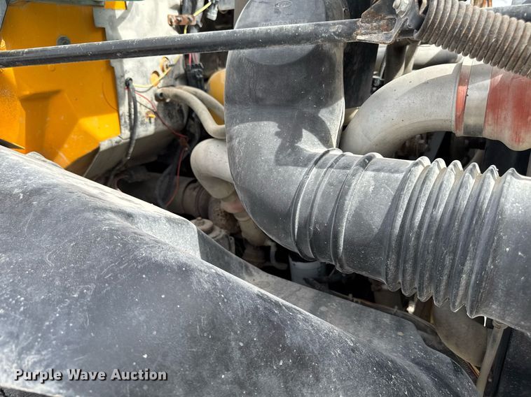 image for item EM3611 1997 GMC C7500 utility / service truck