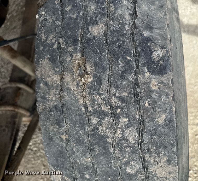 image for item EM3611 1997 GMC C7500 utility / service truck