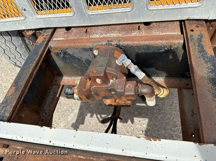 image for item EM3612 2002 International 2554  dump truck