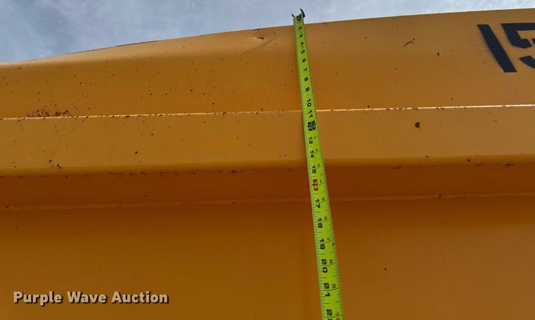 image for item EM3612 2002 International 2554  dump truck