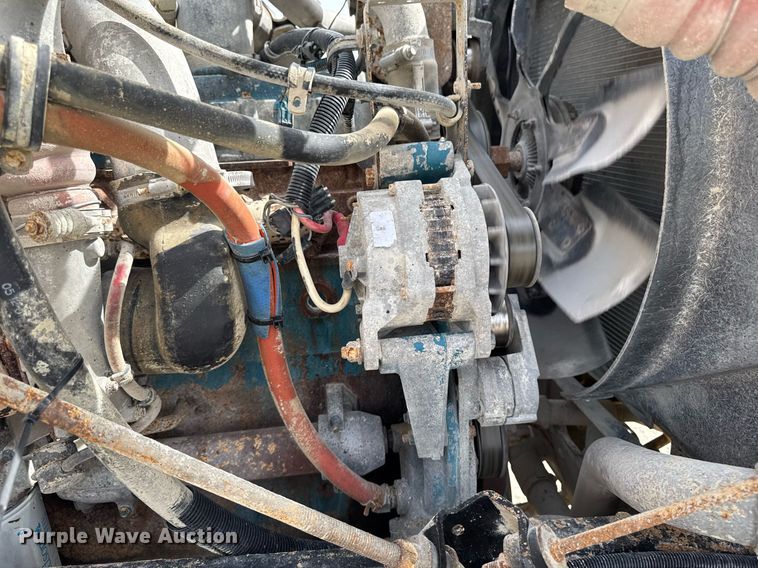 image for item EM3612 2002 International 2554  dump truck