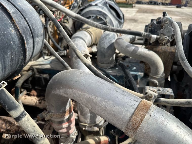 image for item EM3612 2002 International 2554  dump truck