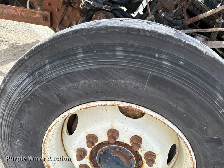 image for item EM3612 2002 International 2554  dump truck