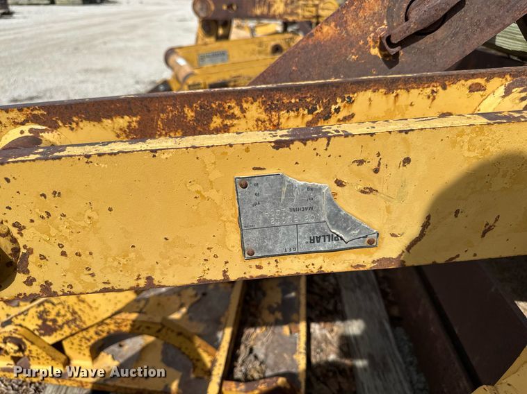 image for item EM3613 Caterpillar 140H front mount lift group