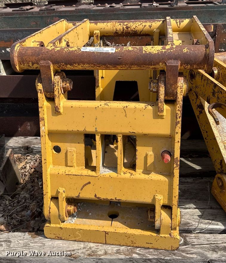 image for item EM3616 Balderson BLQ12 front mount lift group