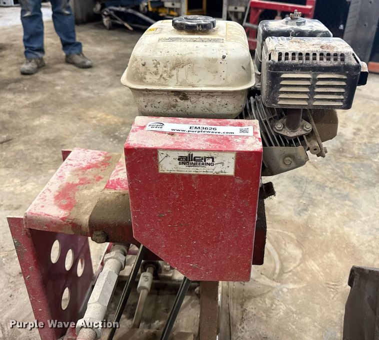 image for item EM3626 Razorback 12ECA screed