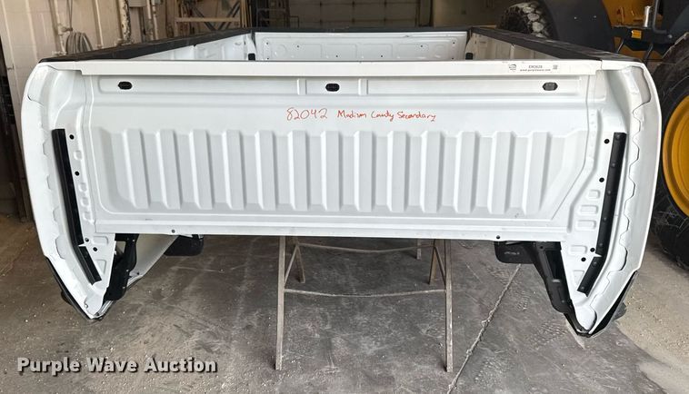 image for item EM3628 Pickup truck bed