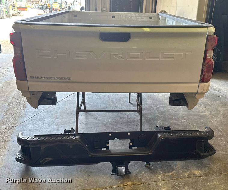image for item EM3628 Pickup truck bed